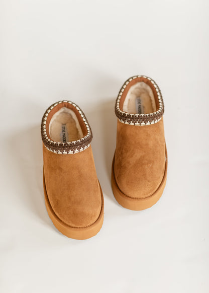 Steve Madden® Selena Chestnut Suede Platform Slippers - FINAL SALE