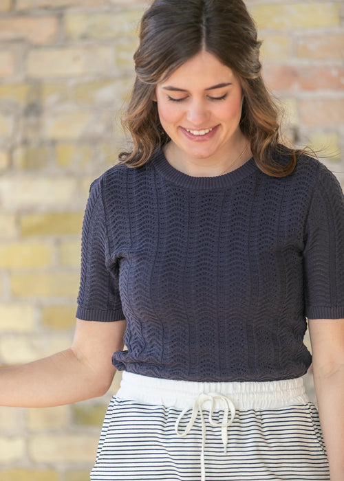 Short Sleeve Wave Knit Sweater